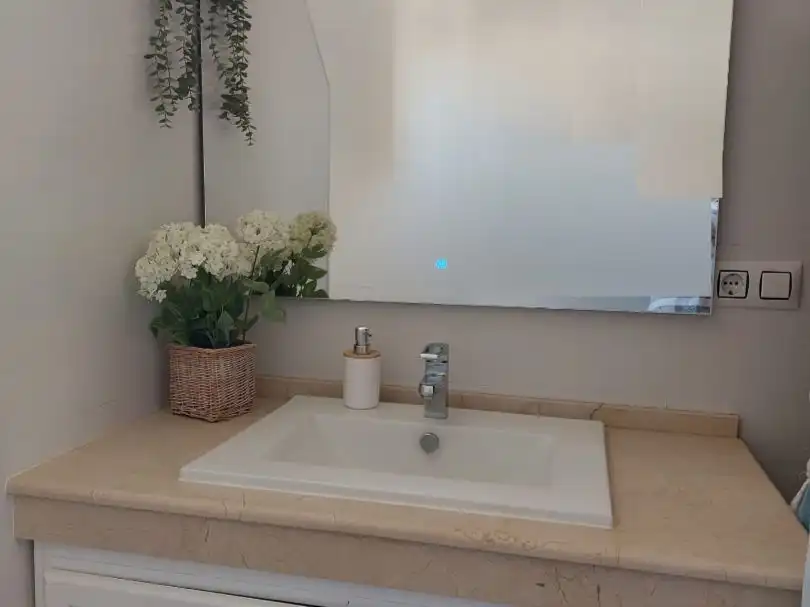Baño de Casa o chalet de alquiler en Gines con Aire acondicionado, Terraza y Balcón
