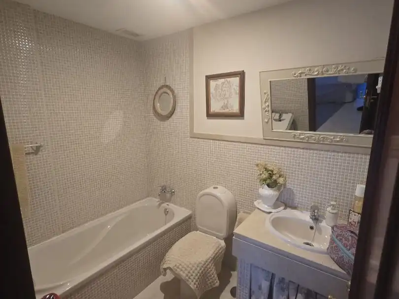Baño de Casa o chalet de alquiler en Gines con Aire acondicionado, Terraza y Balcón