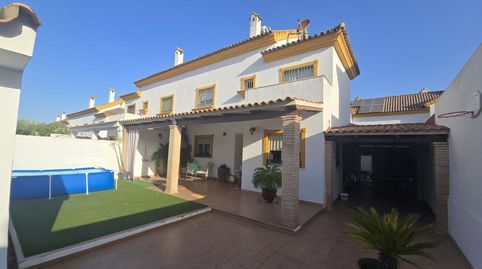 Foto 2 de Casa o chalet de alquiler en Calle del Tenis, 11, Gines, Sevilla