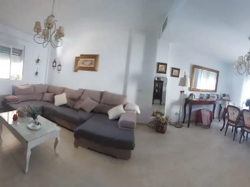 Sala de estar de Casa o chalet de alquiler en Gines con Aire acondicionado, Terraza y Balcón