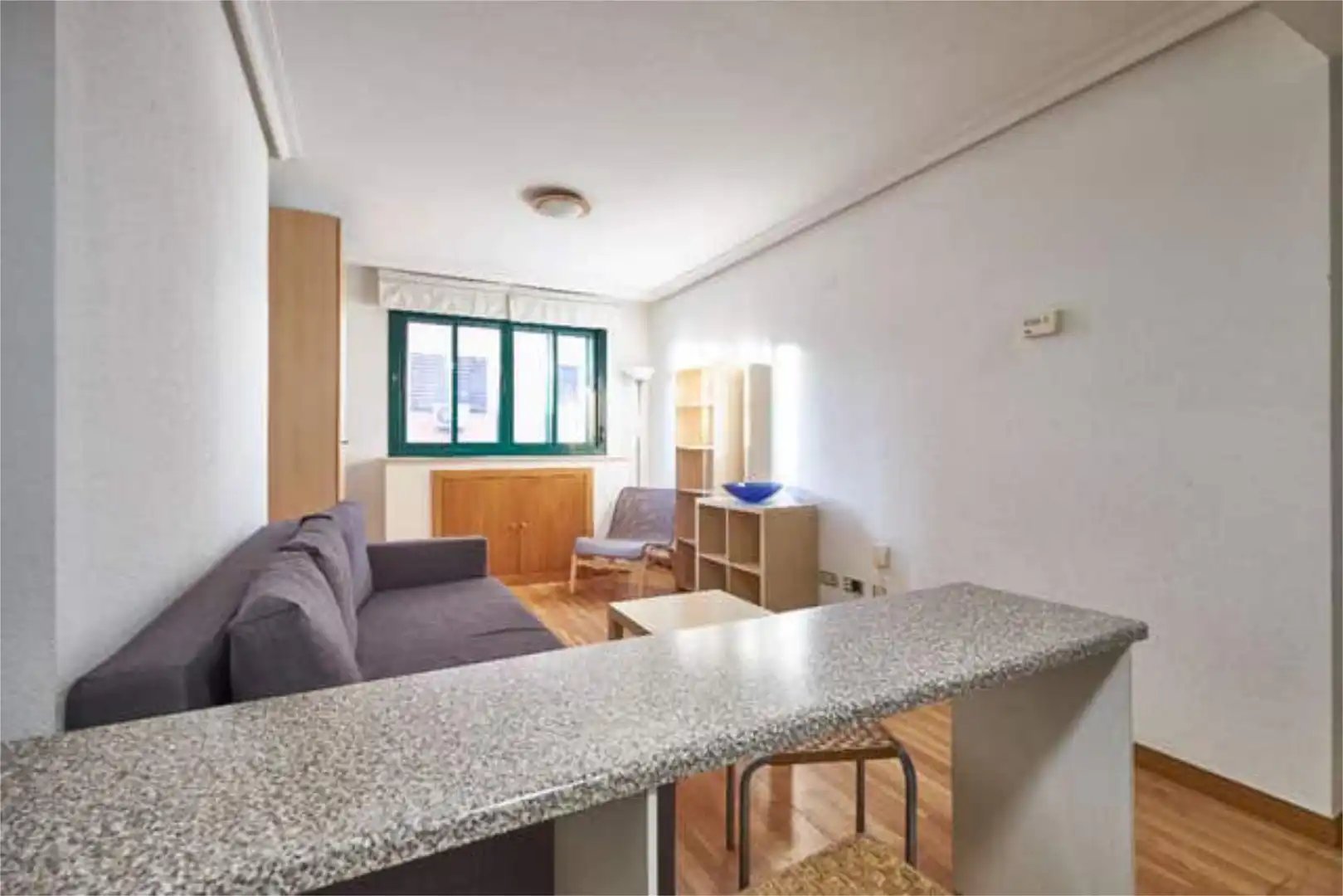 Estudi en venda a San Juan Bautista Dormitori de Estudi en venda en Madrid amb Jardí privat, Traster i Piscina