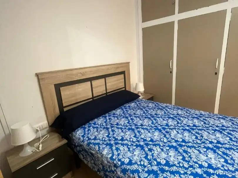 Wohnung zur Miete in Calle California, 14, Ciudad Jardín - Tagarete - El Zapillo Schlafzimmer von Wohnung zur Miete in Almería mit Klimaanlage und Möbliert