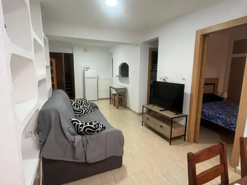 Wohnung zur Miete in Calle California, 14, Ciudad Jardín - Tagarete - El Zapillo Wohnzimmer von Wohnung zur Miete in Almería mit Klimaanlage und Möbliert