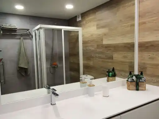 Apartments for rent in Calle del Aljibe, 3, La Manga Club Bathroom of Apartments for rent in Cartagena with Air Conditioner, Parquet flooring and Terrace