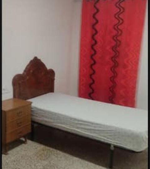 Room in La Plata, Sevilla Capital - image 2 Photo 2 of Room in La Plata, Sevilla Capital