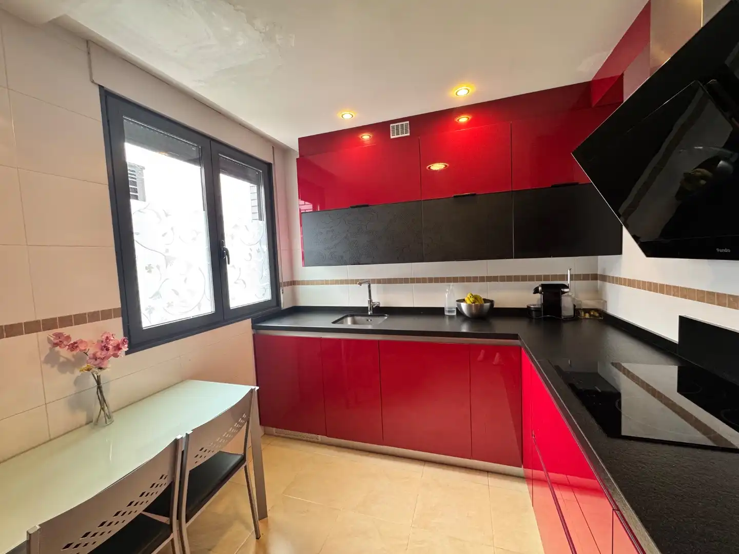 Piso en venta en Calle Comunidad de Cantabria, 36, Laguna de Duero Cocina de Piso en venta en Laguna de Duero con Aire acondicionado, Calefacción y Parquet