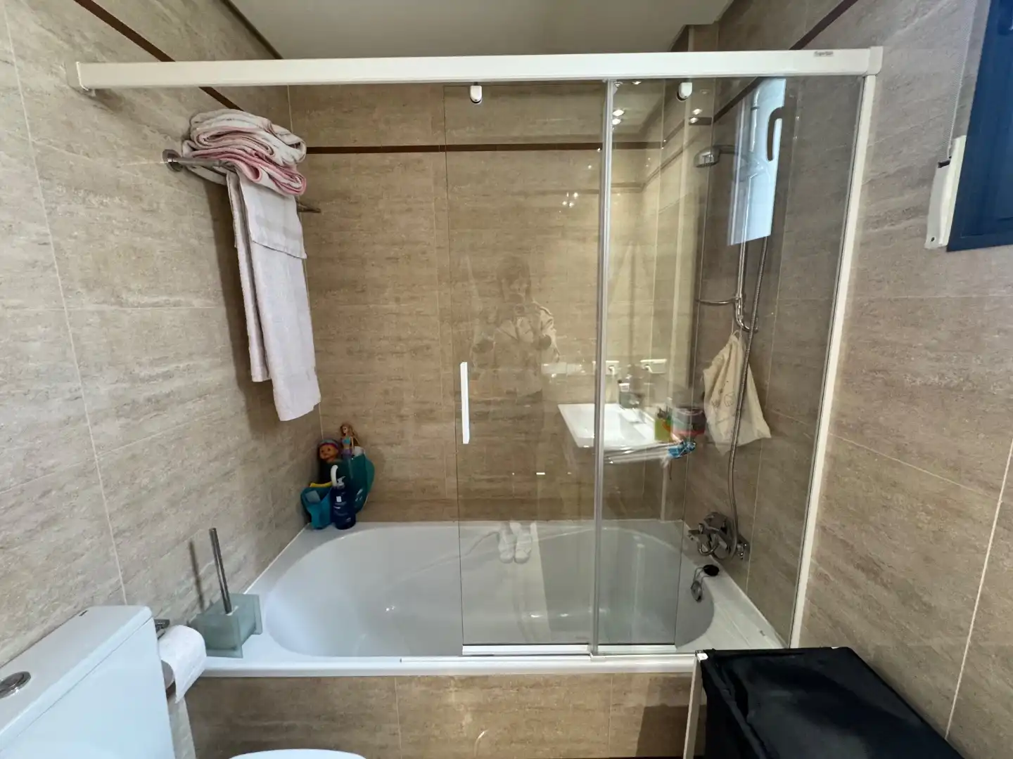 Piso en venta en Calle Comunidad de Cantabria, 36, Laguna de Duero Baño de Piso en venta en Laguna de Duero con Aire acondicionado, Calefacción y Parquet