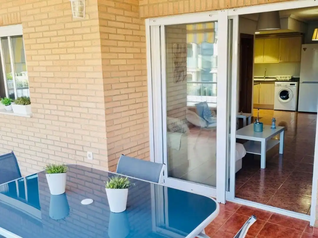 Wohnung zur Miete in Carrer Jaume I, 10, Canet d'En Berenguer Terrasse von Wohnung zur Miete in Canet d'En Berenguer mit Klimaanlage, Terrasse und Schwimmbad