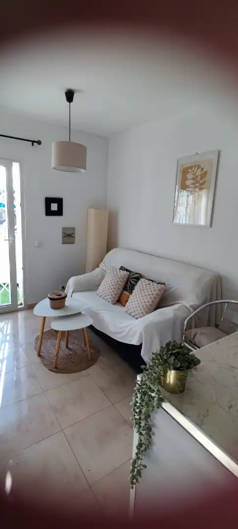 Flat for rent in Calle Algarrobo, 533, Valdeolletas - Las Cancelas - Xarblanca Living room of Flat for rent in Marbella