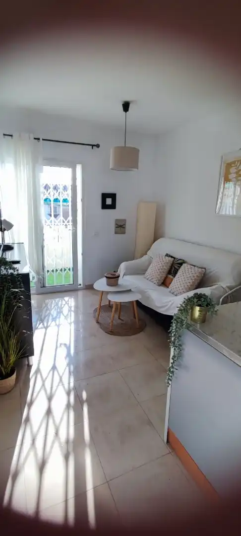 Flat for rent in Calle Algarrobo, 533, Valdeolletas - Las Cancelas - Xarblanca Living room of Flat for rent in Marbella
