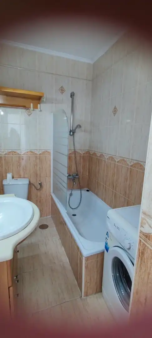 Flat for rent in Calle Algarrobo, 533, Valdeolletas - Las Cancelas - Xarblanca Bathroom of Flat for rent in Marbella