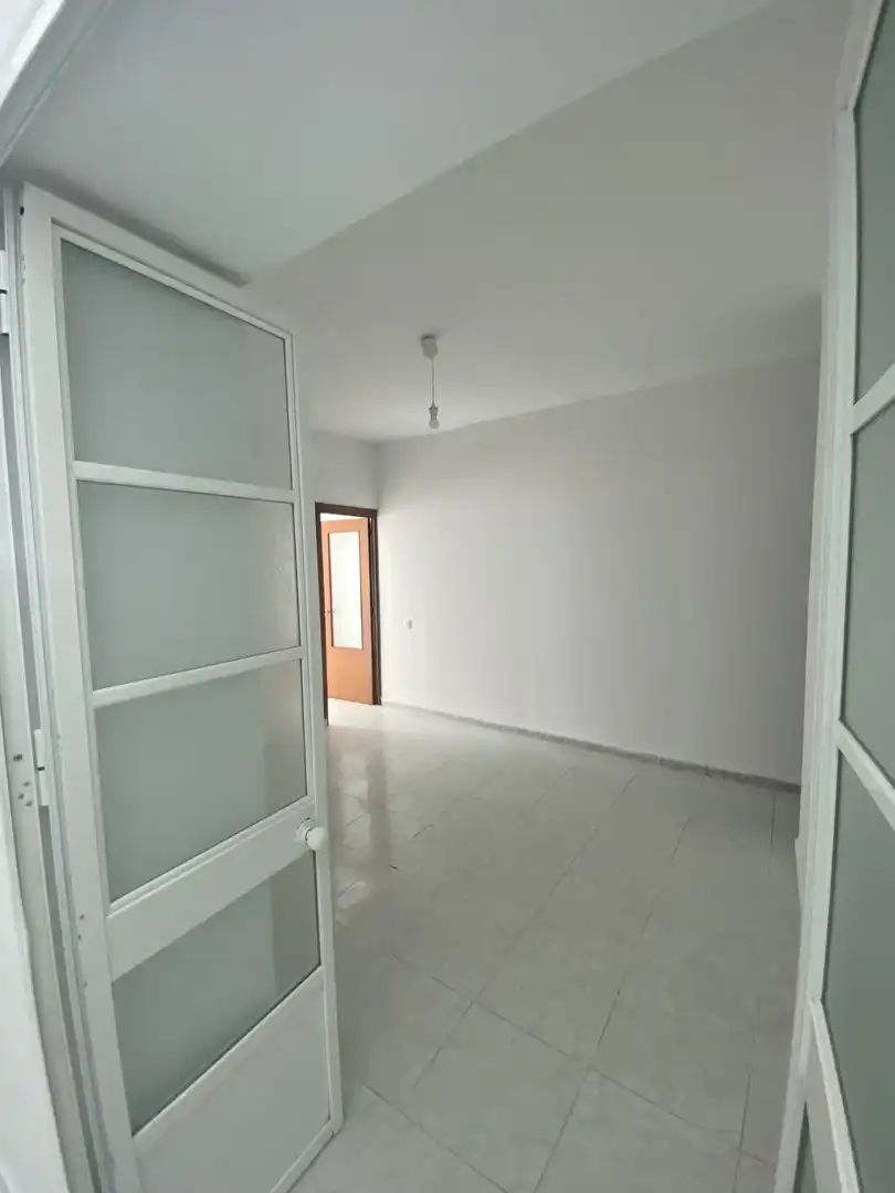 Apartament en venda a Calle San Vicente, 11, Plaza de toros - Venta Vargas - Capitania Apartament en venda en San Fernando amb Balcó