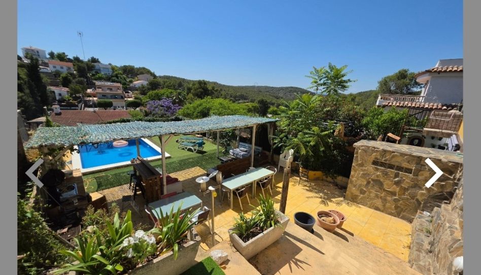 Casa adosada en venta en Carrer la Rosella, 17, Can Lloses - Can Marcer, Sant Pere de Ribes - imagen 1 Foto 1 de Casa adosada en venta en Carrer la Rosella, 17, Can Lloses - Can Marcer, Sant Pere de Ribes