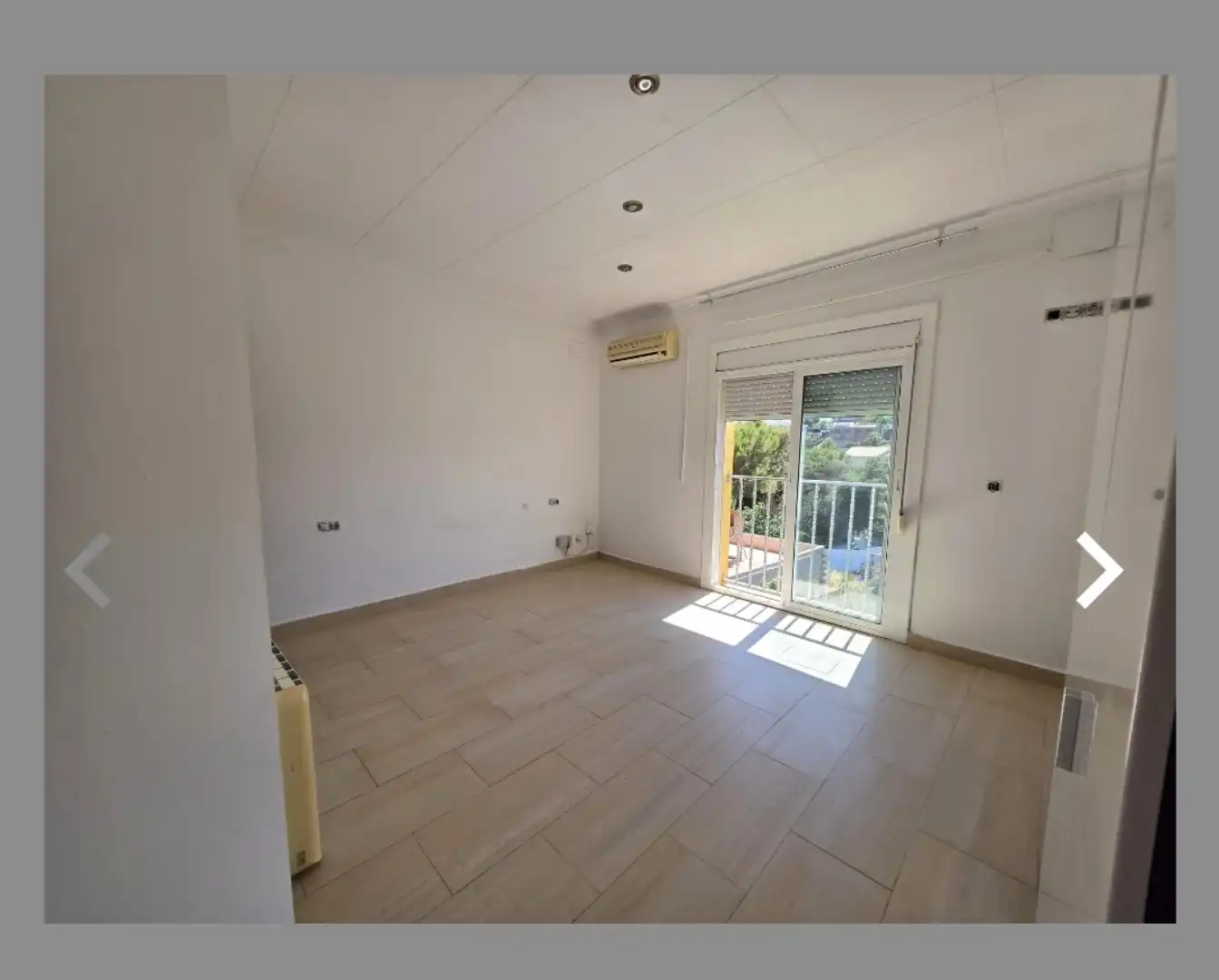 Vista exterior de Casa adosada en venta en Sant Pere de Ribes con Aire acondicionado, Calefacción y Jardín privado