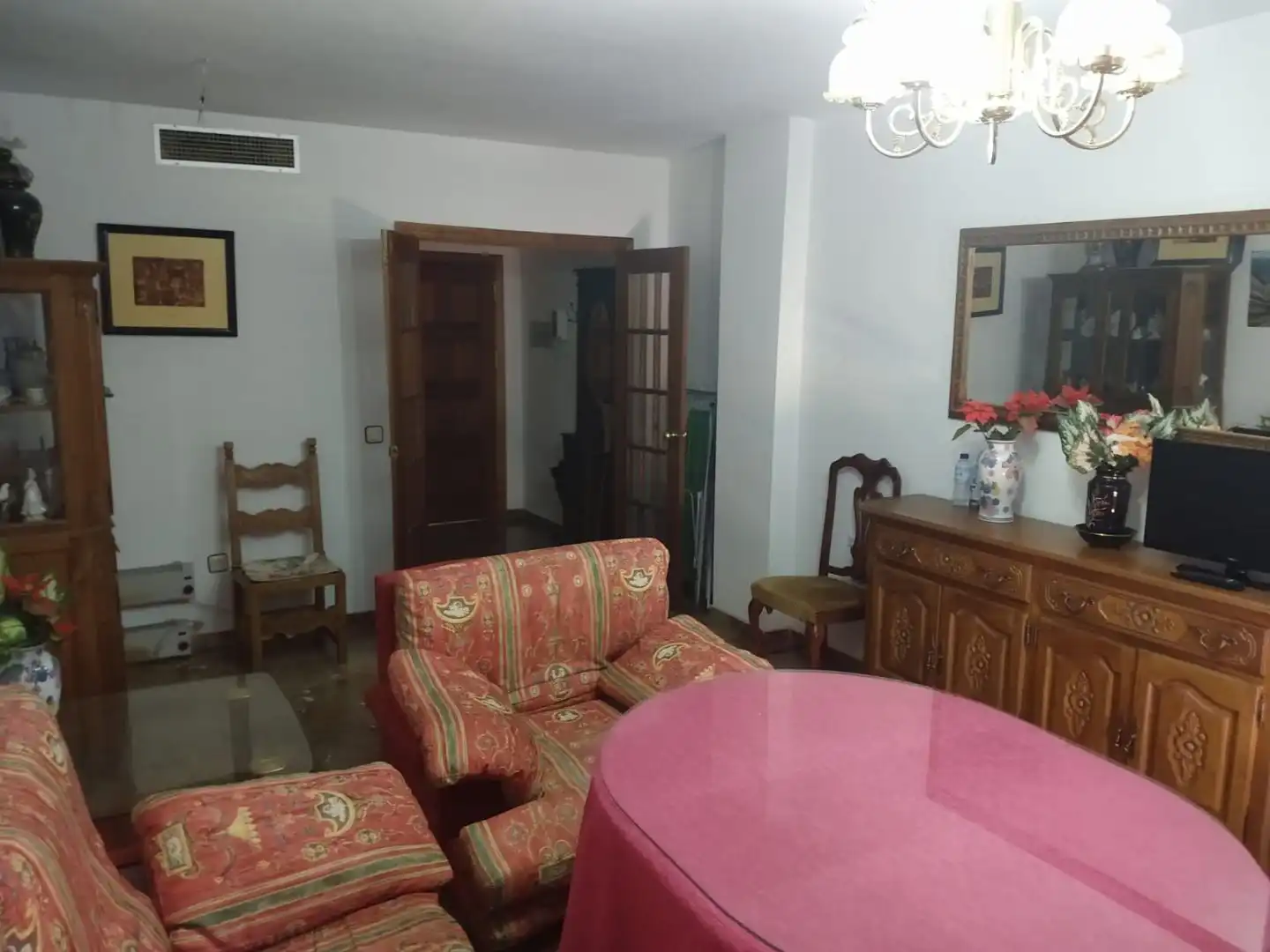 Flat for rent in Calle Ángel Quintanilla Ulla, 1, Valdepasillas - La Paz - Huerta Rosales Dining room of Flat for rent in Badajoz with Terrace, Swimming Pool and Furnished