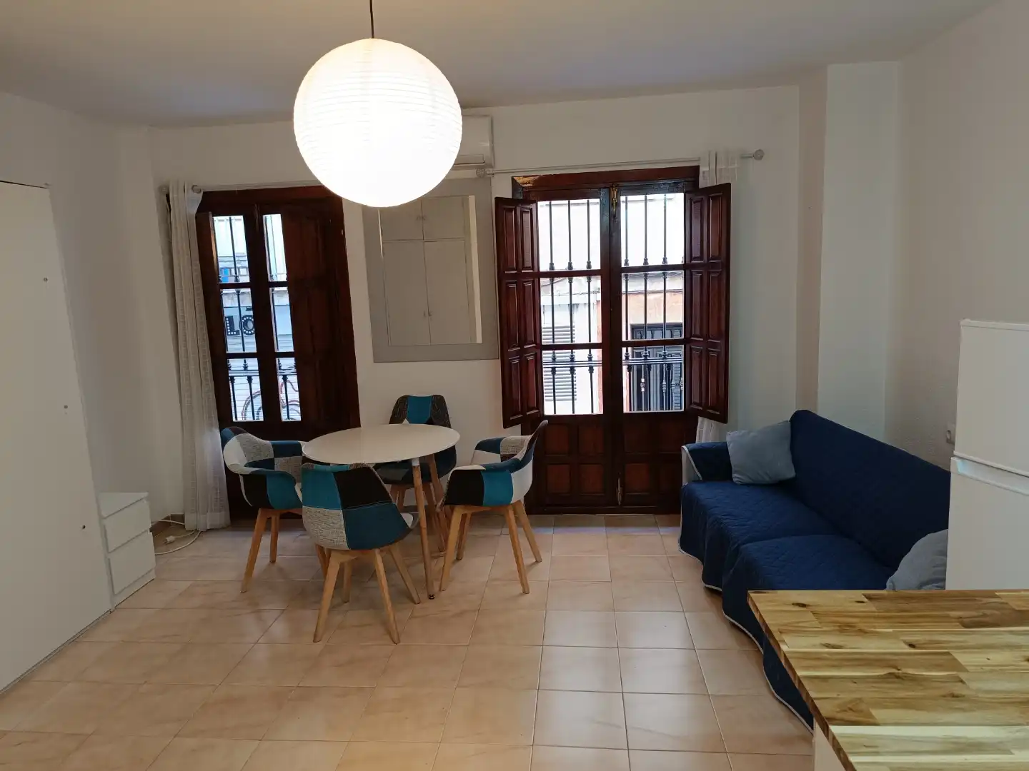 Apartament de lloguer a Calle Moral de la Magdalena, 24, Centro - Sagrario Sala d'estar de Apartament de lloguer en Granada amb Aire condicionat, Calefacció i Terrassa