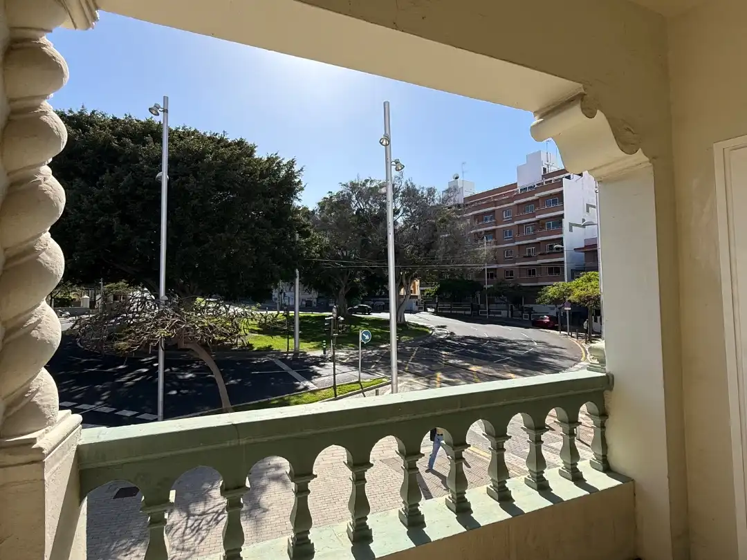 Piso en venta en Avenida Islas Canarias, 93, Buenavista - Chapatal Vista exterior de Piso en venta en Santa Cruz de Tenerife con Parquet, Terraza y Trastero