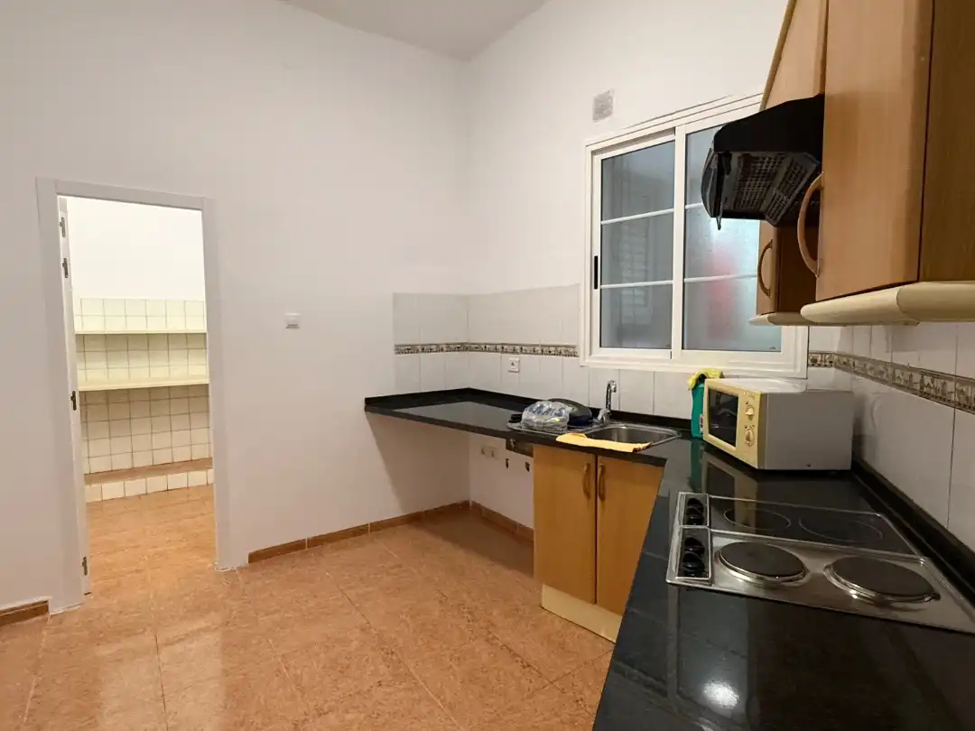 Piso en venta en Avenida Islas Canarias, 93, Buenavista - Chapatal Cocina de Piso en venta en Santa Cruz de Tenerife con Parquet, Terraza y Trastero
