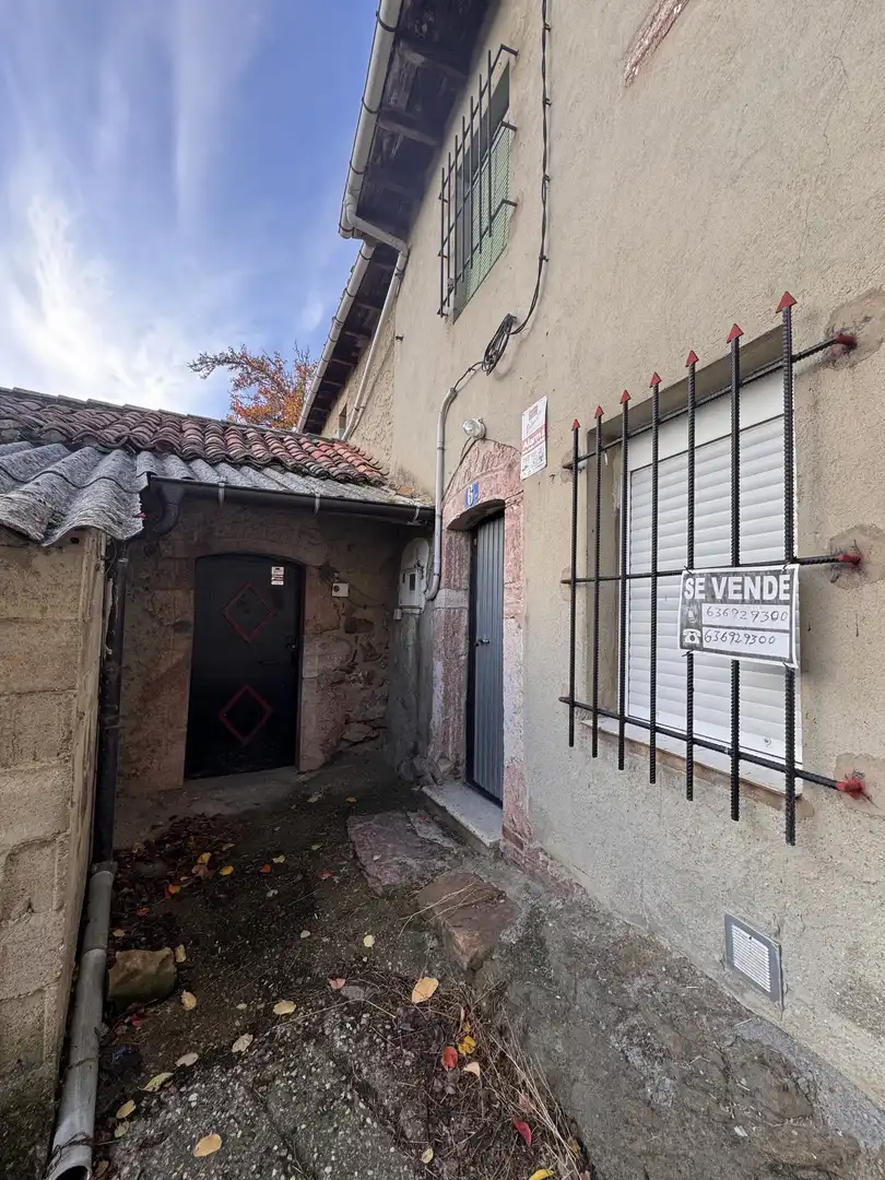 Exterior view of Houses for sale in Vegacervera