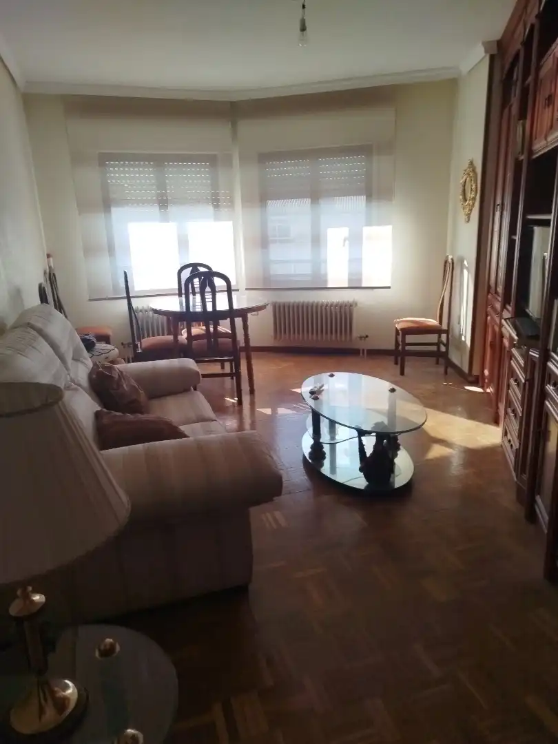 Wohnung zum Verkauf in Calle Medina, 40, Peñaranda de Bracamonte Wohnzimmer von Wohnung zum Verkauf in Peñaranda de Bracamonte mit Heizung, Parkett und Terrasse