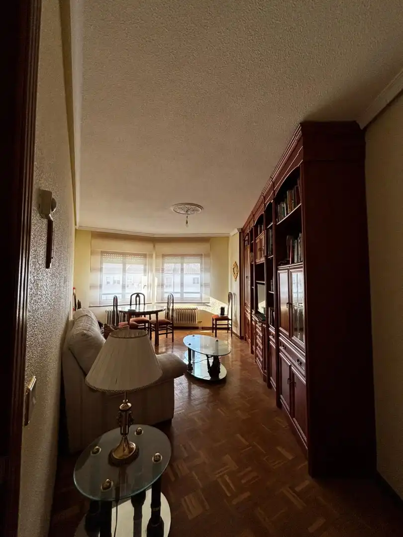 Wohnung zum Verkauf in Calle Medina, 40, Peñaranda de Bracamonte Wohnzimmer von Wohnung zum Verkauf in Peñaranda de Bracamonte mit Heizung, Parkett und Terrasse