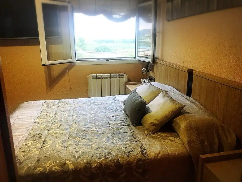 Schlafzimmer von Wohnung zum Verkauf in Maella mit Heizung, Parkett und Möbliert