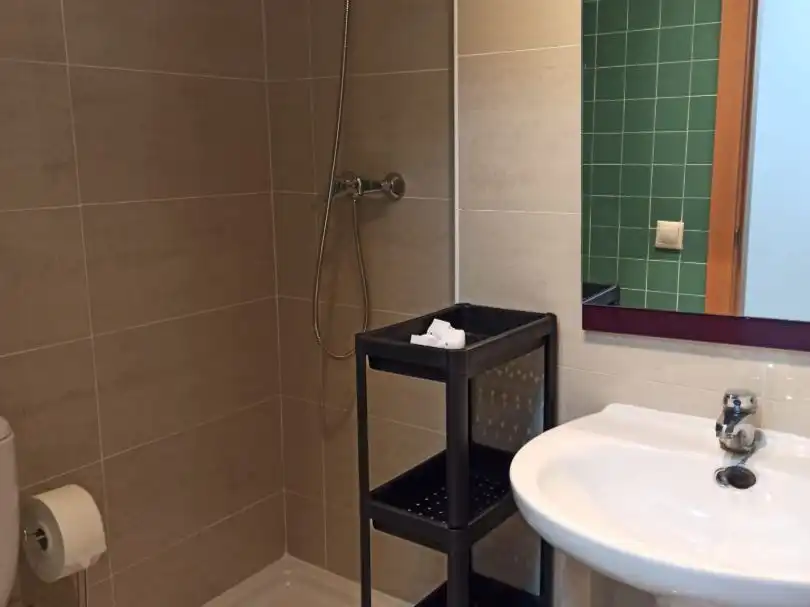 Flat for rent in Travesía Hospital, 2, Alberic Bathroom of Flat for rent in Alberic with Air Conditioner, Heating and Furnished