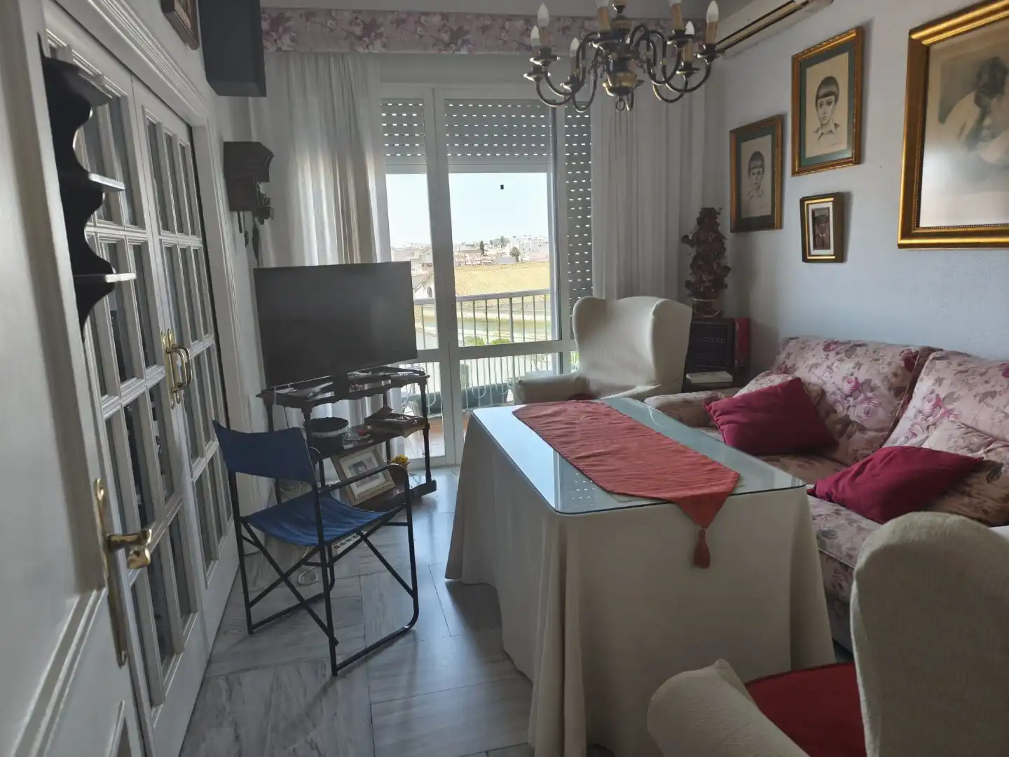 Piso en venta en Calle María Antonia Jesús Tirado, 5, Madre de Dios Sala de estar de Piso en venta en Jerez de la Frontera