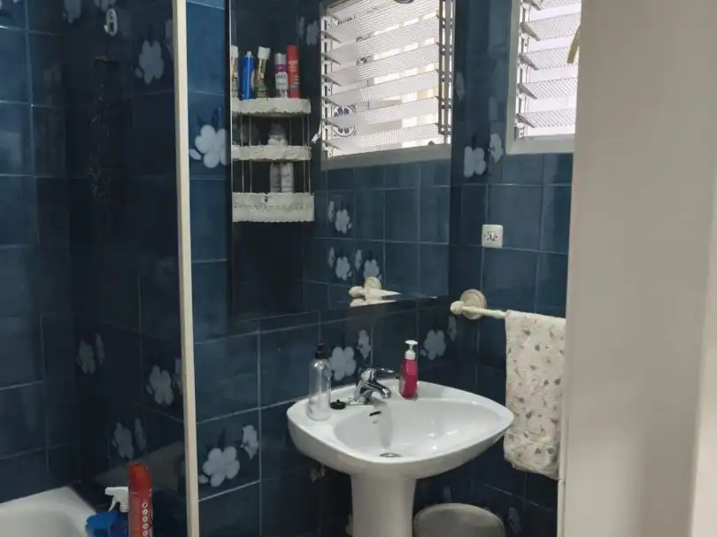 Piso en venta en Calle María Antonia Jesús Tirado, 5, Madre de Dios Baño de Piso en venta en Jerez de la Frontera