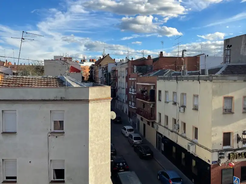 Pis en venda a Calle del Olvido, 87, Almendrales Vista exterior de Pis en venda en Madrid amb Aire condicionat, Calefacció i Moblat