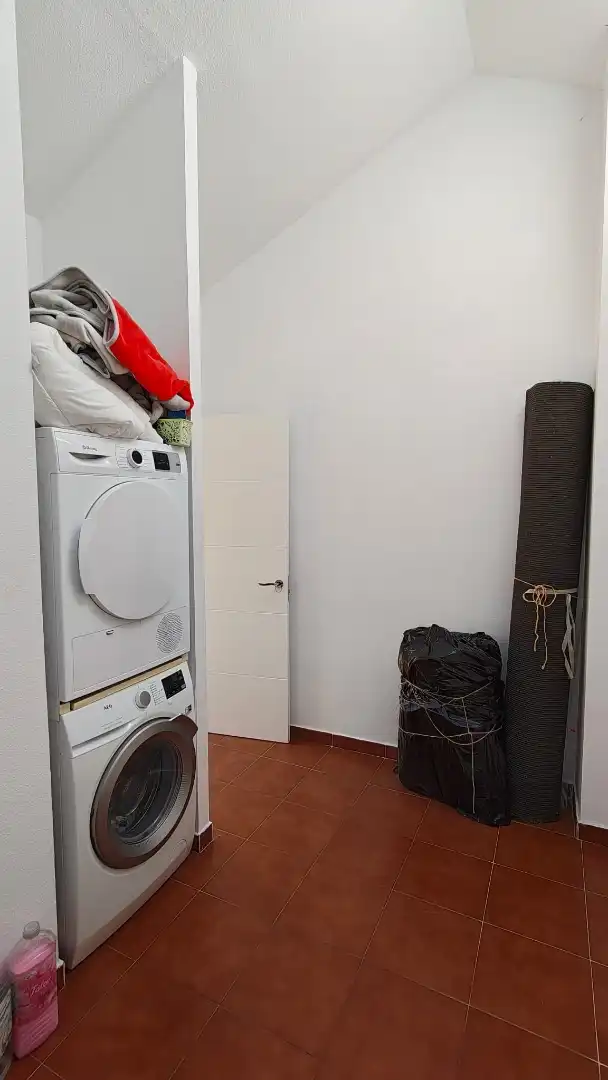 Maisonette zum Verkauf in Calle la Golondrina, 5, Villarejo de Salvanés Maisonette zum Verkauf in Villarejo de Salvanés mit Klimaanlage, Terrasse und Balkon