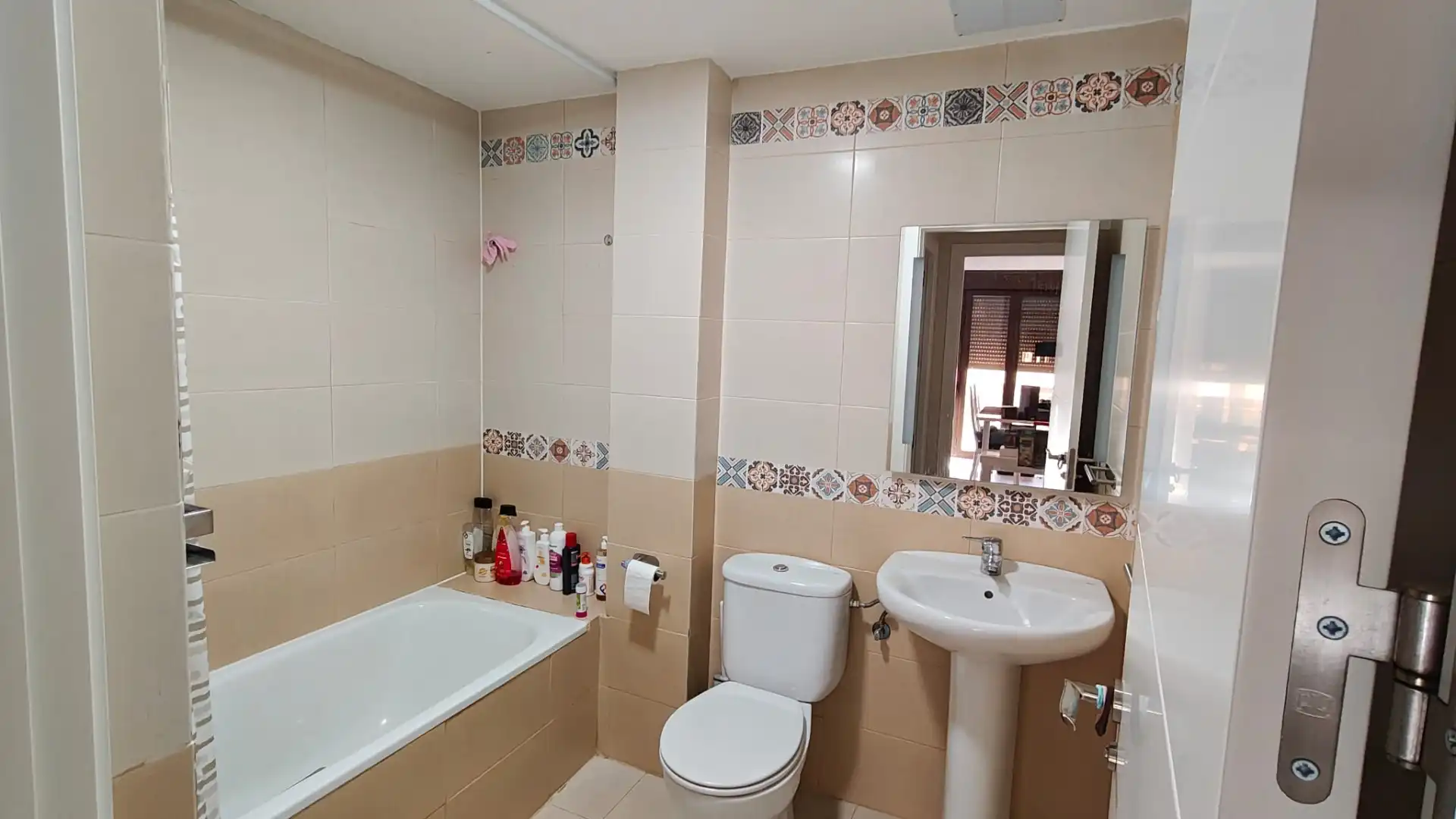 Maisonette zum Verkauf in Calle la Golondrina, 5, Villarejo de Salvanés Badezimmer von Maisonette zum Verkauf in Villarejo de Salvanés mit Klimaanlage, Terrasse und Balkon