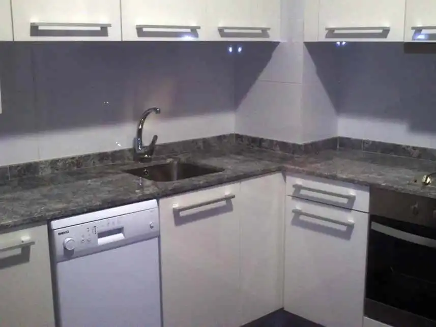 Flat for rent in Carrer de Sant Miquel, 10, Centre Kitchen of Flat for rent in Badalona with Air Conditioner and Balcony