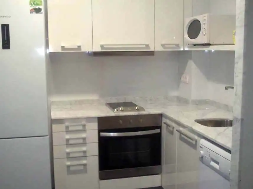 Flat for rent in Carrer de Sant Miquel, 10, Centre Kitchen of Flat for rent in Badalona with Air Conditioner and Balcony