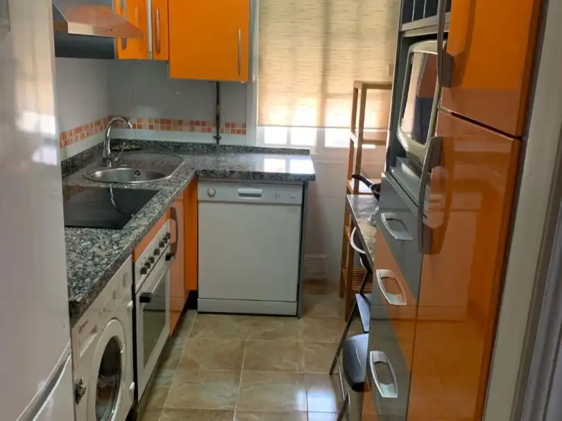 Wohnung zur Miete in Nucleo Bolsena, 8, Centro Küche von Wohnung zur Miete in Montequinto mit Klimaanlage, Terrasse und Möbliert