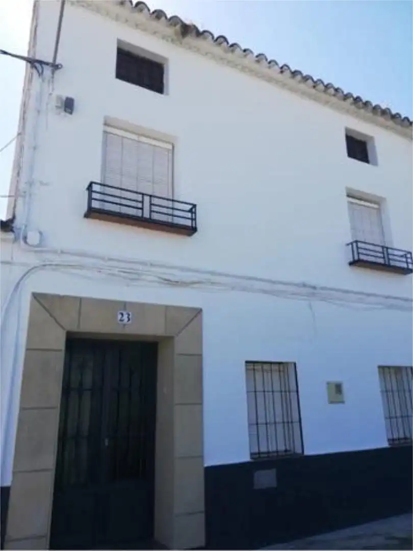 Casa o chalet en venta en Cazorla Vista exterior de Casa o chalet en venta en Cazorla con Jardín privado, Terraza y Trastero