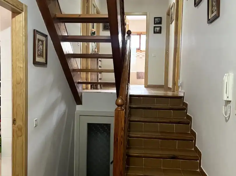 Piso en venta en Camino Alto de Toledo, 27, Olías del Rey Piso en venta en Olías del Rey con Aire acondicionado, Calefacción y Jardín privado