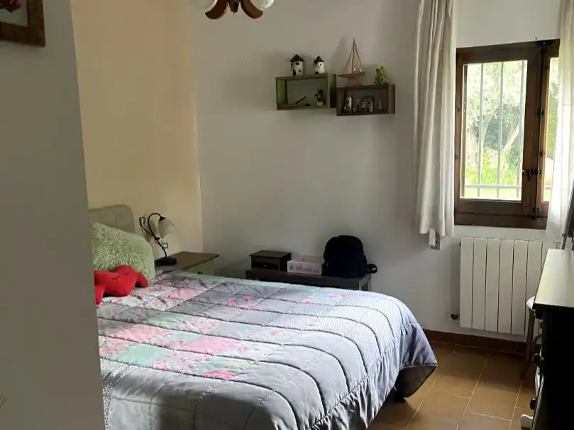 Piso en venta en Camino Alto de Toledo, 27, Olías del Rey Habitación de Piso en venta en Olías del Rey con Aire acondicionado, Calefacción y Jardín privado
