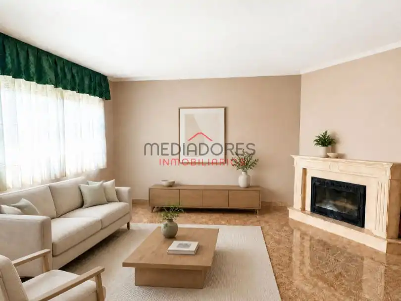 Flat for sale in Calle José Zorrilla, 10, Ensanche Living room of Flat for sale in Alcalá de Henares with Air Conditioner, Heating and Private garden