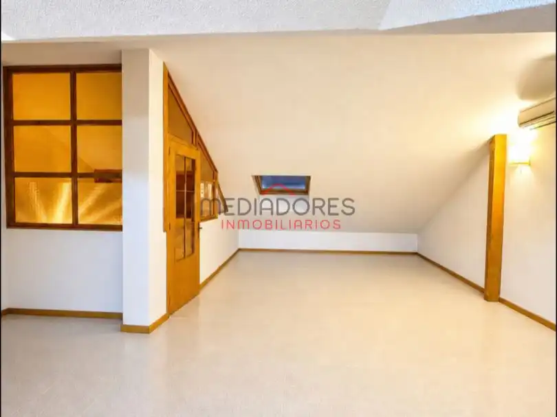 Flat for sale in Calle José Zorrilla, 10, Ensanche Bedroom of Flat for sale in Alcalá de Henares with Air Conditioner, Heating and Private garden