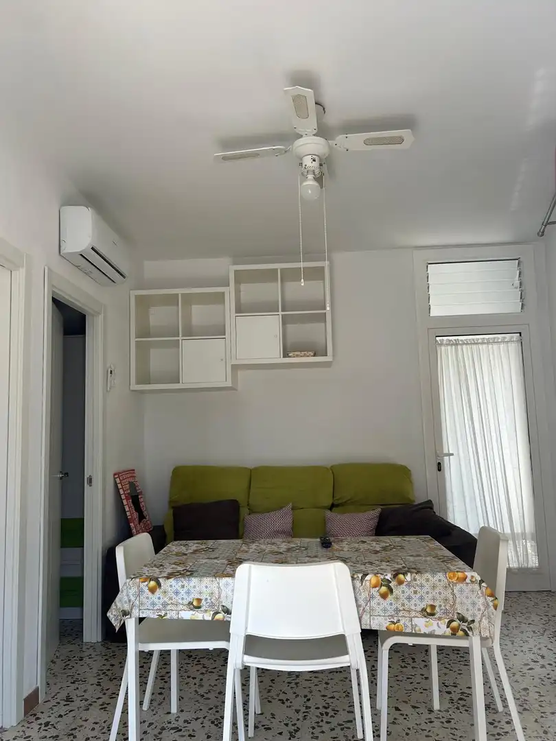 Wohnzimmer von Wohnungen zur Miete in Olivares mit Klimaanlage und Möbliert