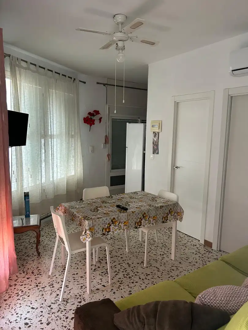 Esszimmer von Wohnungen zur Miete in Olivares mit Klimaanlage und Möbliert