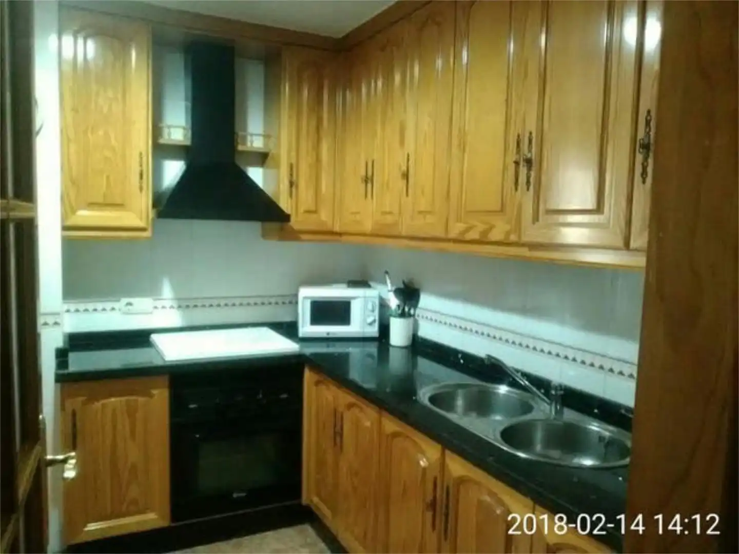 Piso de alquiler en Motril ciudad Cocina de Piso de alquiler en Motril con Terraza y Amueblado