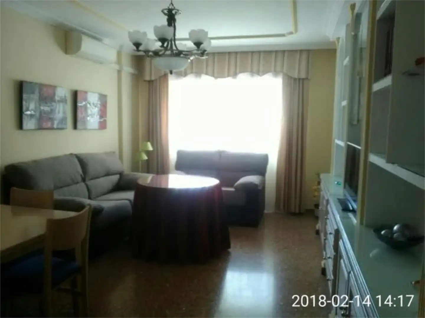 Piso de alquiler en Motril ciudad Sala de estar de Piso de alquiler en Motril con Terraza y Amueblado