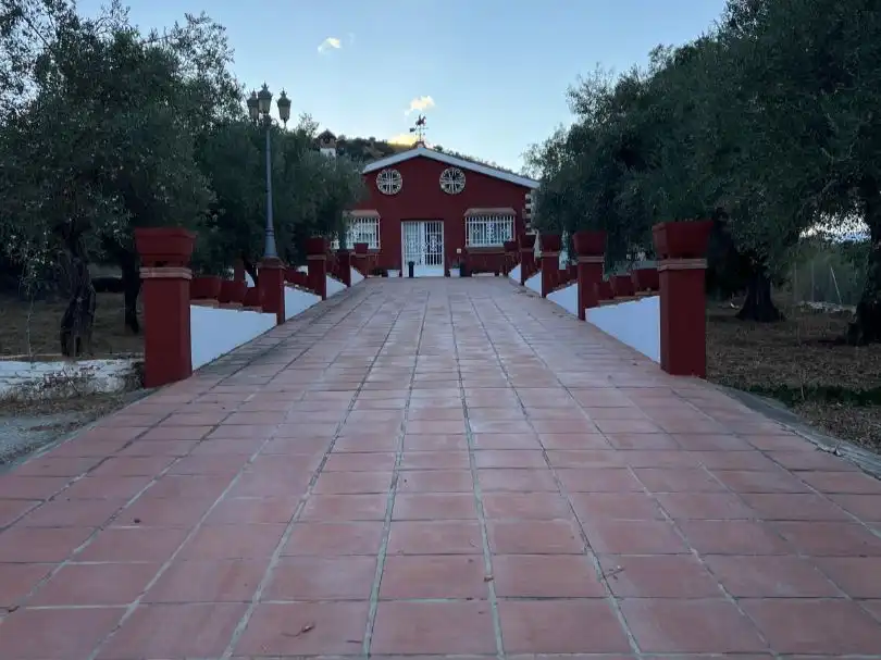 Piso en venta en Calle Hebe, 3, Coín Vista exterior de Piso en venta en Coín con Terraza y Piscina
