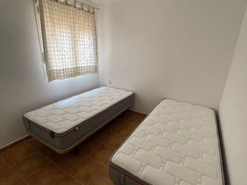 Piso de alquiler en Calle Chaveta, 28d, Ayamonte Habitación de Piso de alquiler en Ayamonte con Aire acondicionado, Terraza y Piscina