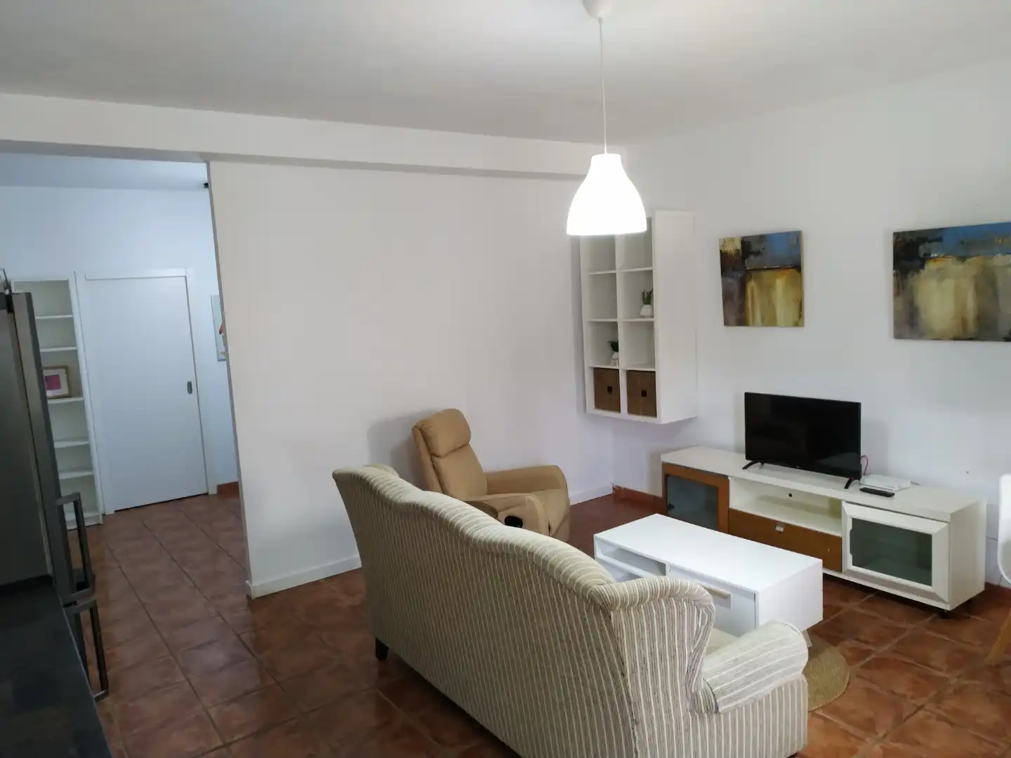 Apartament de lloguer a Calle Maestre Escuela, 35, El Brillante -El Naranjo - El Tablero Sala d'estar de Apartament de lloguer en Córdoba amb Aire condicionat, Jardí privat i Terrassa