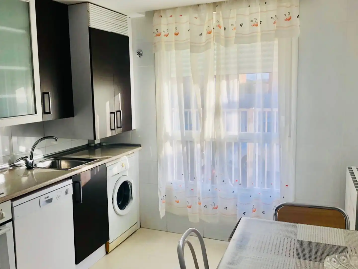 Casa o chalet en venta en Calle Don Quijote de la Mancha, 19, La Muela Cocina de Casa o chalet en venta en La Muela con Terraza