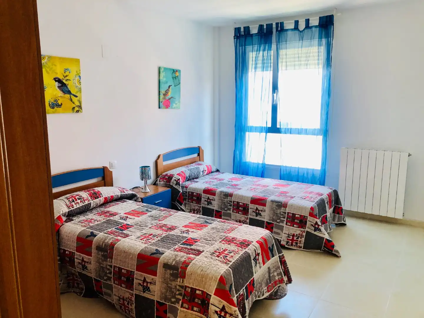 Casa o chalet en venta en Calle Don Quijote de la Mancha, 19, La Muela Habitación de Casa o chalet en venta en La Muela con Terraza