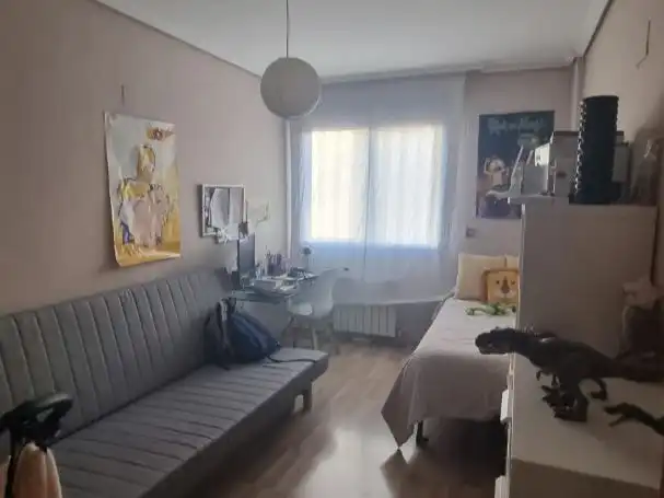 Bedroom of Flat for rent in Córdoba  with Air Conditioner, Heating and Private garden
